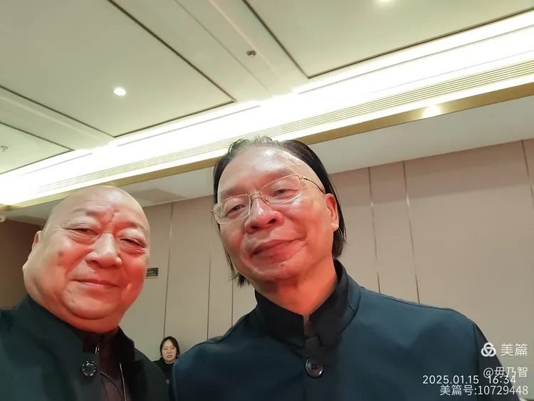 林烨先生的到来,就像给这个活动注入了一股强大的力量,每一个人都怀着